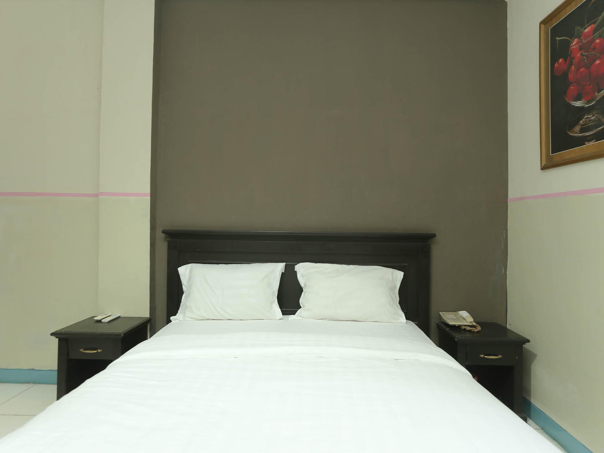 Urbanview Hotel Kharisma Banjarmasin Банджермасин Екстериор снимка