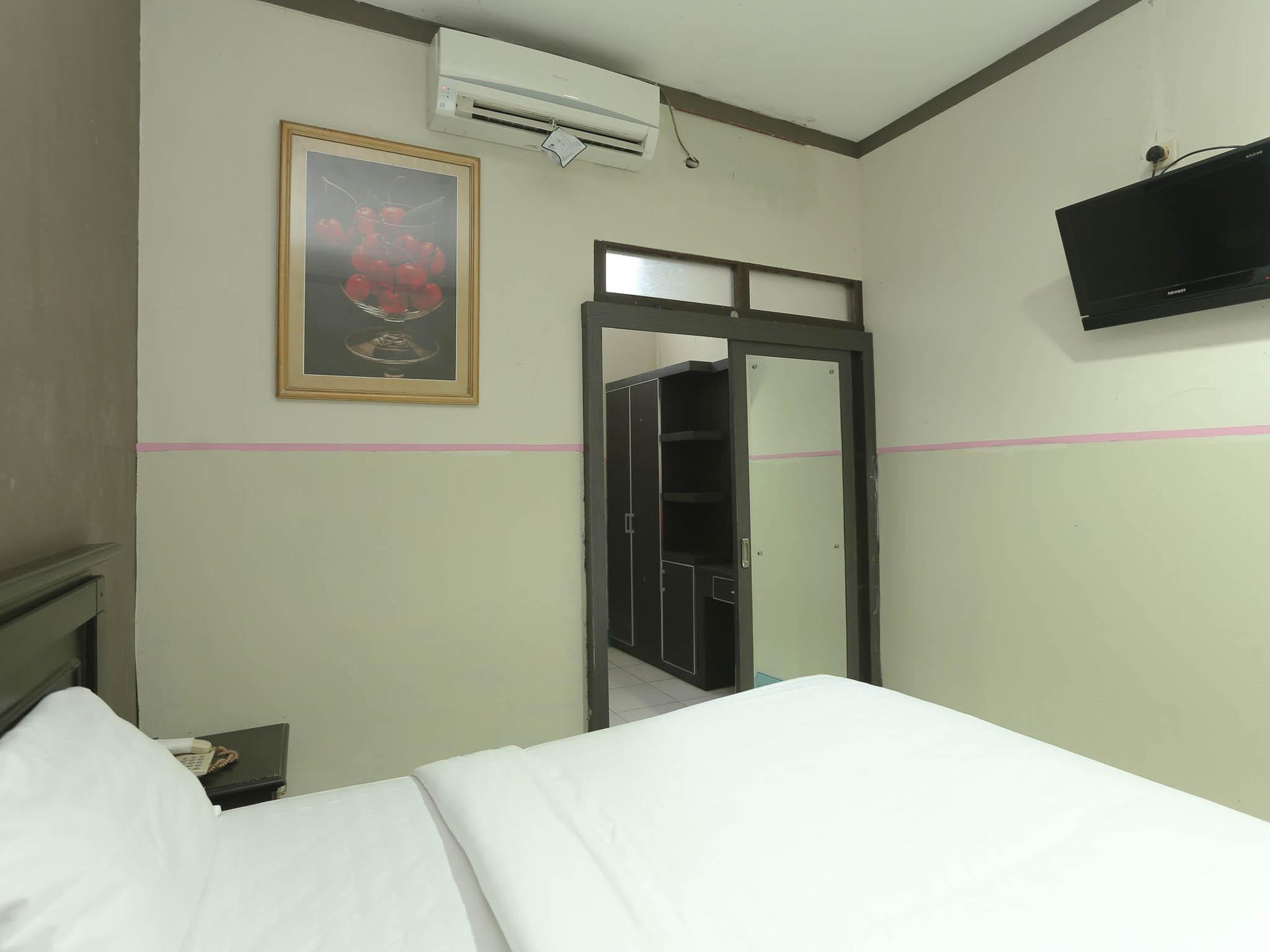 Urbanview Hotel Kharisma Banjarmasin Банджермасин Екстериор снимка
