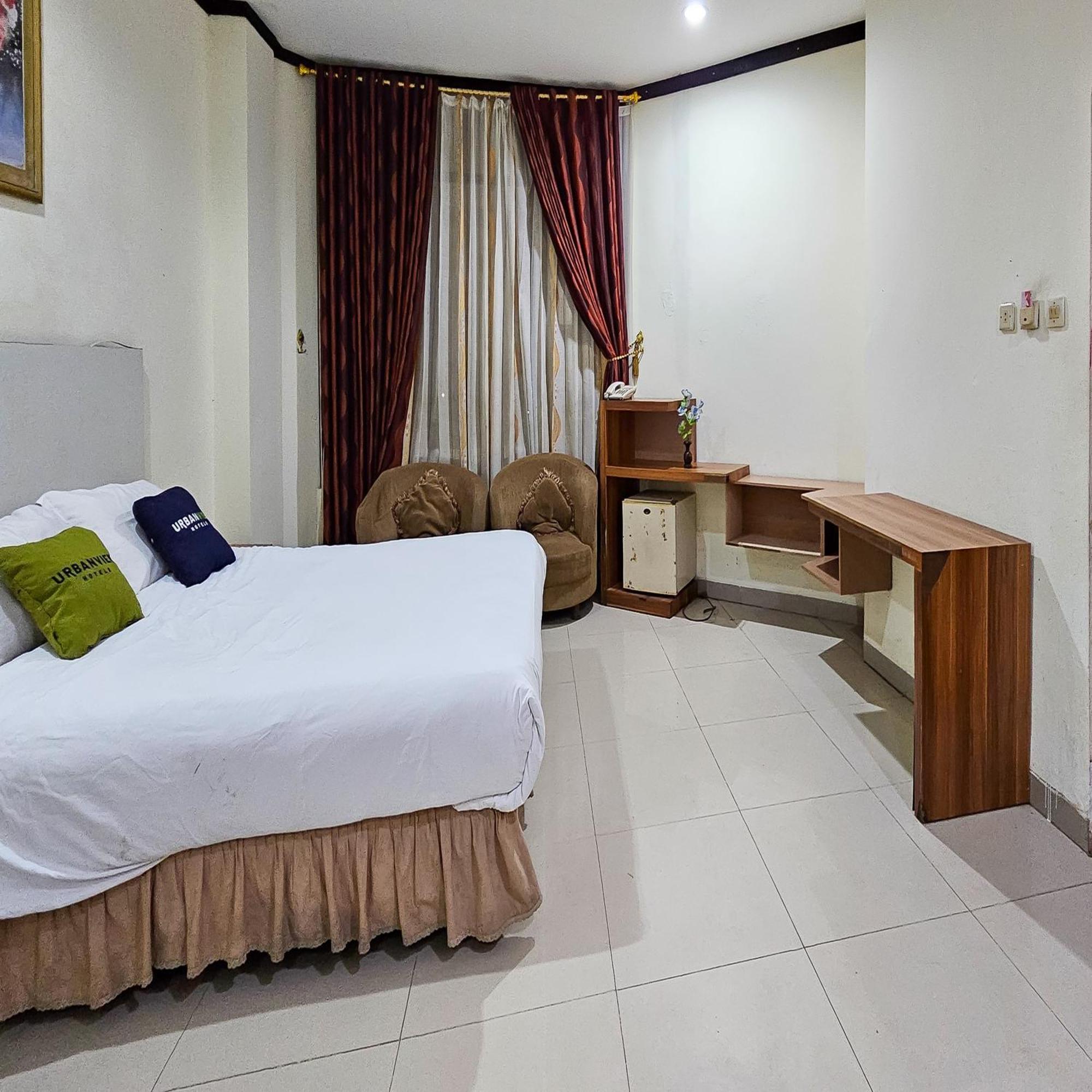Urbanview Hotel Kharisma Banjarmasin Банджермасин Екстериор снимка