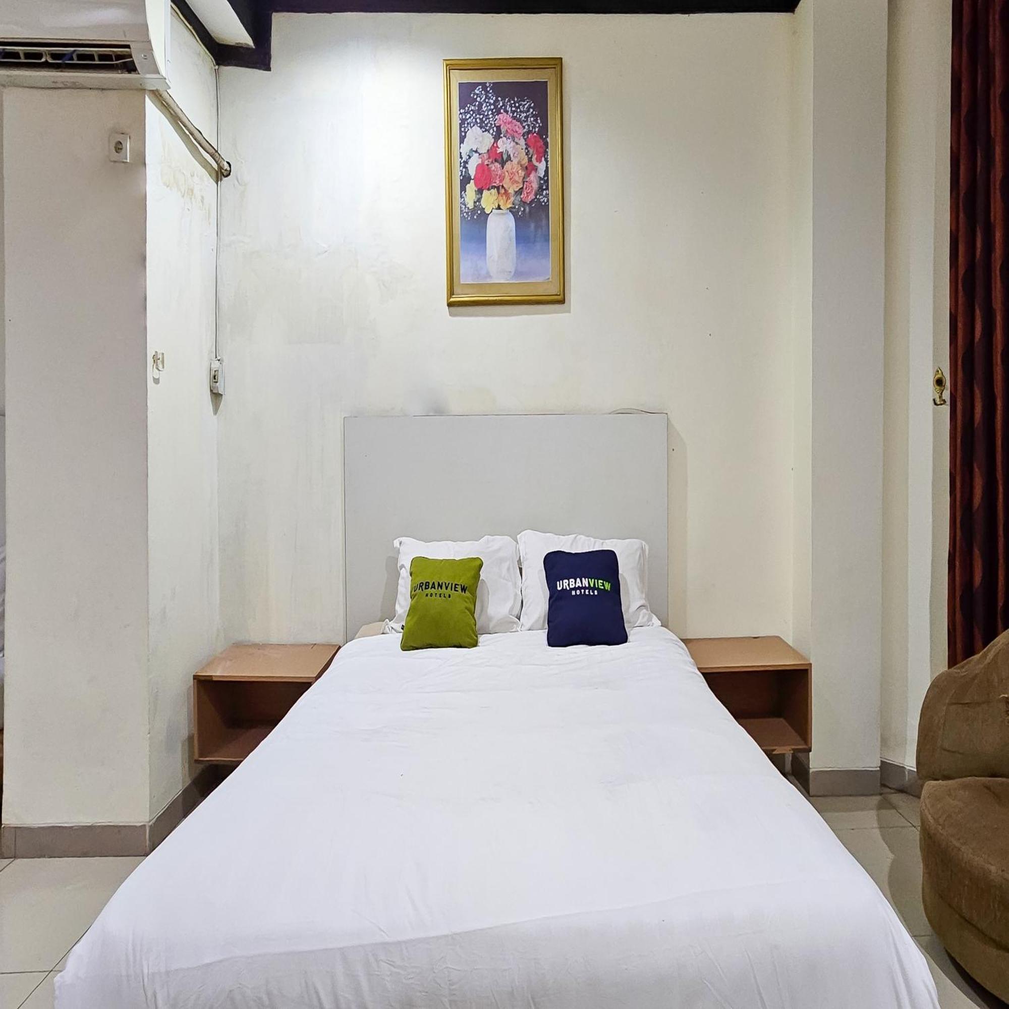 Urbanview Hotel Kharisma Banjarmasin Банджермасин Екстериор снимка