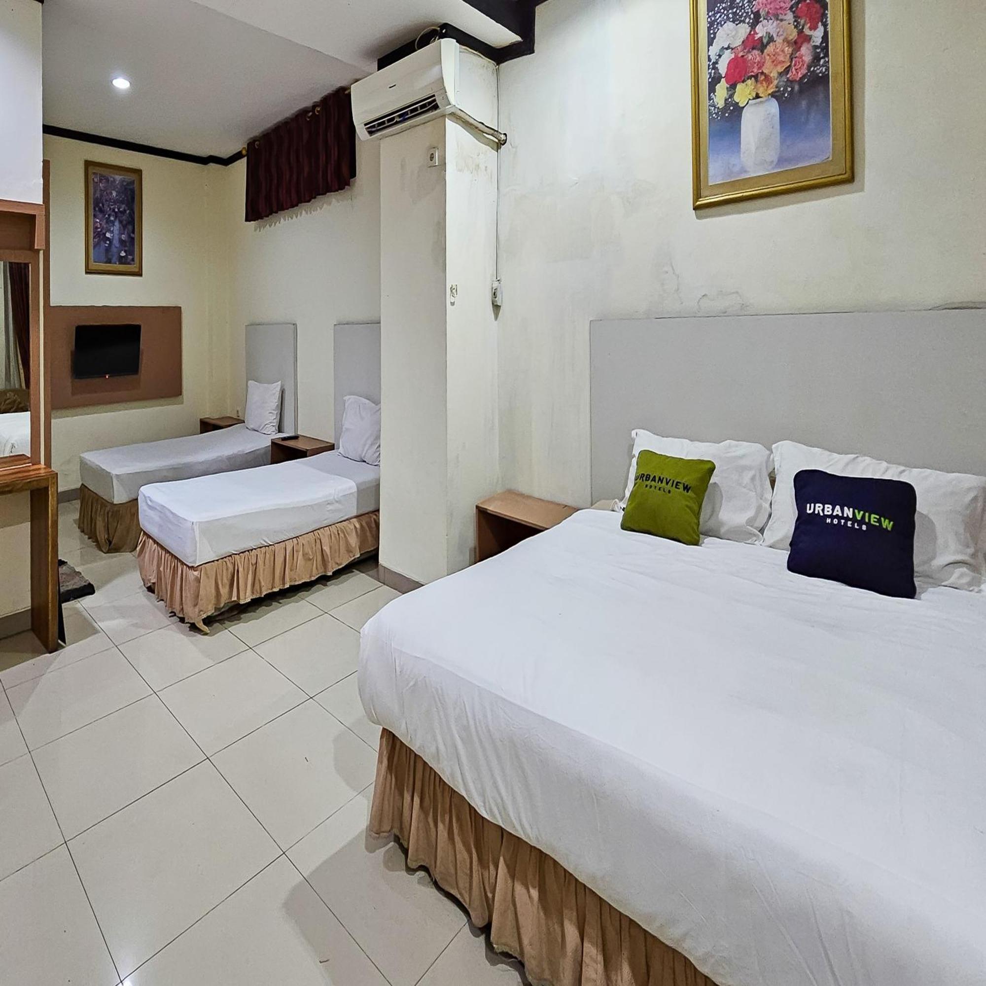 Urbanview Hotel Kharisma Banjarmasin Банджермасин Екстериор снимка