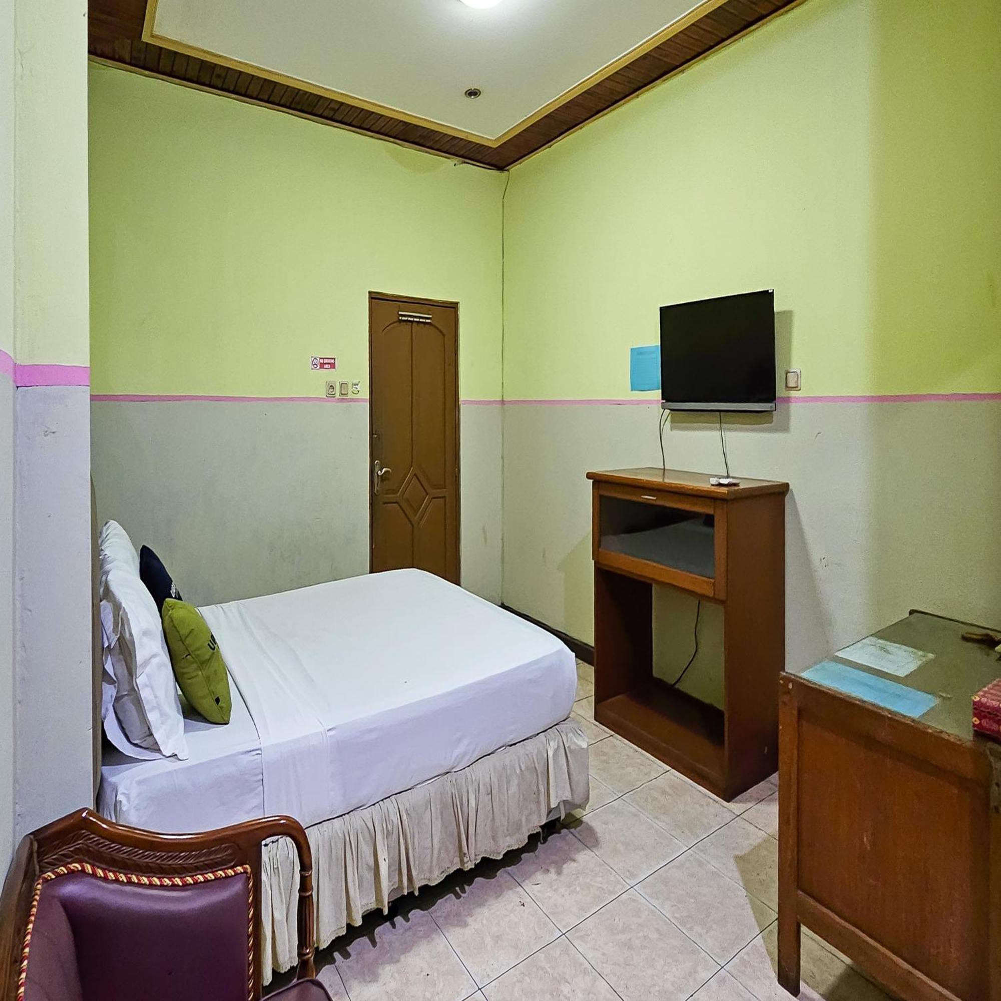 Urbanview Hotel Kharisma Banjarmasin Банджермасин Екстериор снимка